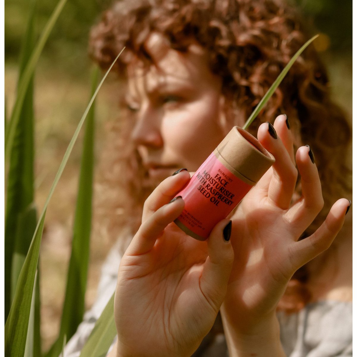 SPF 30 IDRAMITORE ATTUALI - con olio di semi di lampone ricco di antiossidanti - Idratazione e protezione profonda
