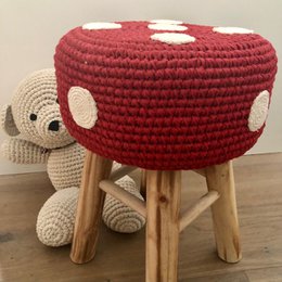 Luna-Leena stool with a mushroom cover red -  cotton & wood - hand crocheted in Nepal