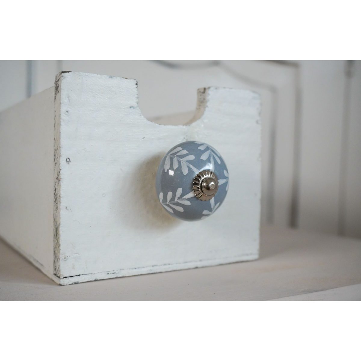 Grey furniture knob retro 4 cm Isabelle Rose
