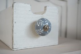 Grå møbelknop retro 4 cm Isabelle Rose