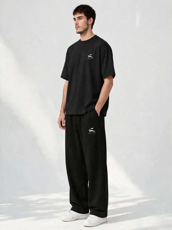Herrenhose mit weitem Bein