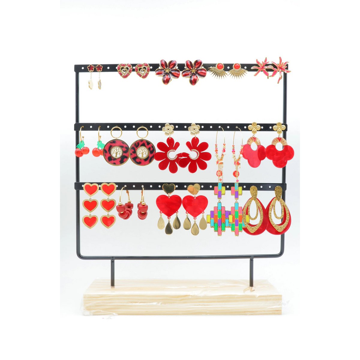 Lots of jewelry with display
