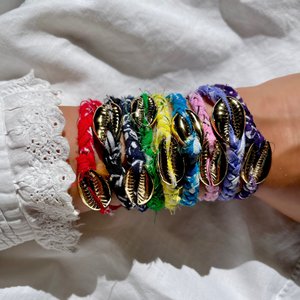 Goldenes Bandana- und Muschelarmband