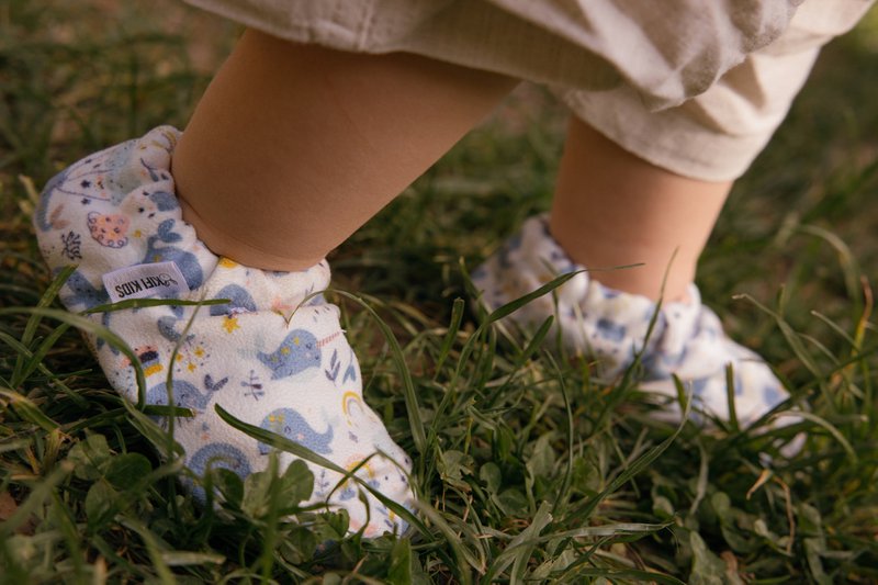 Buty dla niemowląt - wieloryby