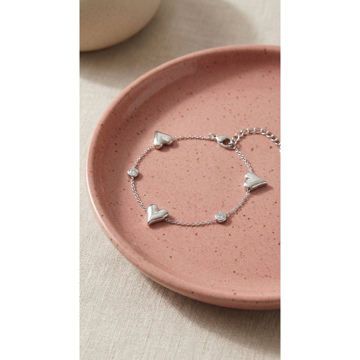 Hart armband dames zilver hartjes strass — fijne chain bracelet waterproof stainless steel — Lundholm Jutta in geschenkdoos cadeau