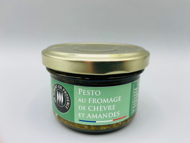 Goat Cheese and Almond Pesto: The Art of Provence in 90g 🌿✨