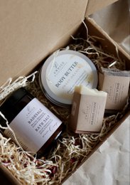 WELLNESS gift set: bath salt, soaps, body butter