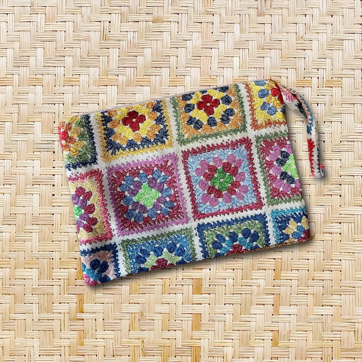 Granny Square cosmetic bag