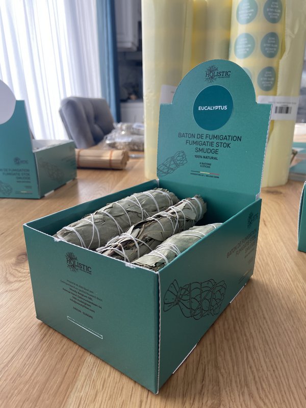 6 Eucalyptus Smudge- display box with 6 fumigation sticks at eucalyptus