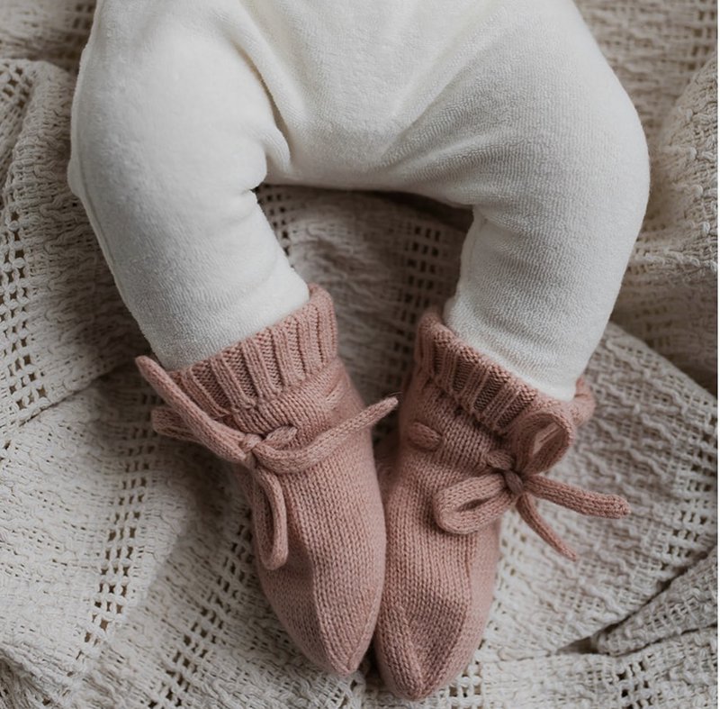 Rosafarbene Stiefeletten aus Merinowolle