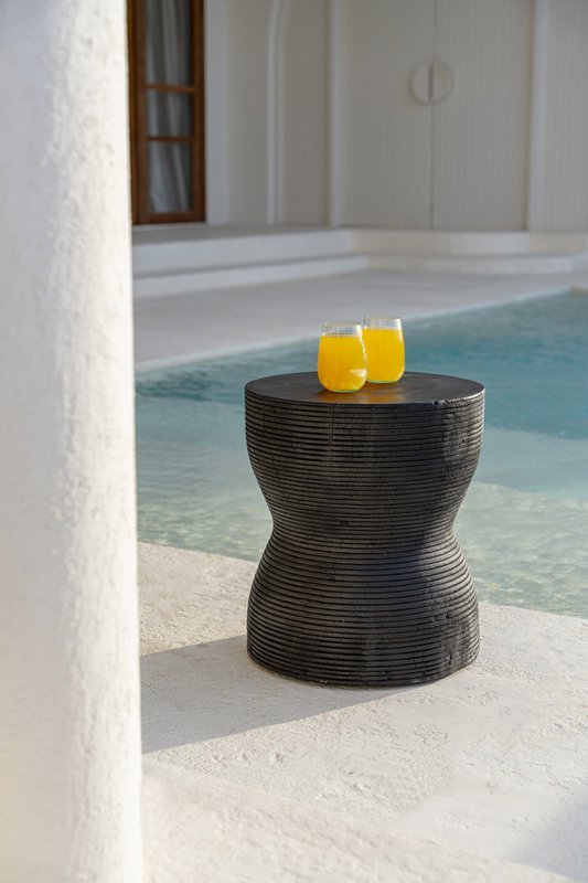 The Kotoran Stool - Black