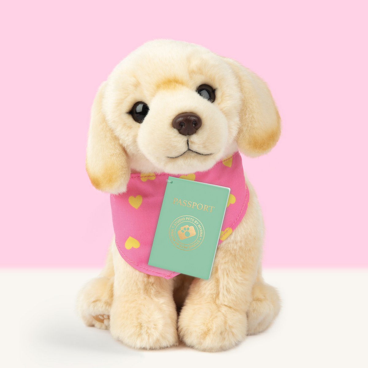 Studio Pets 23 cm Happy blonde Labrador with bandana