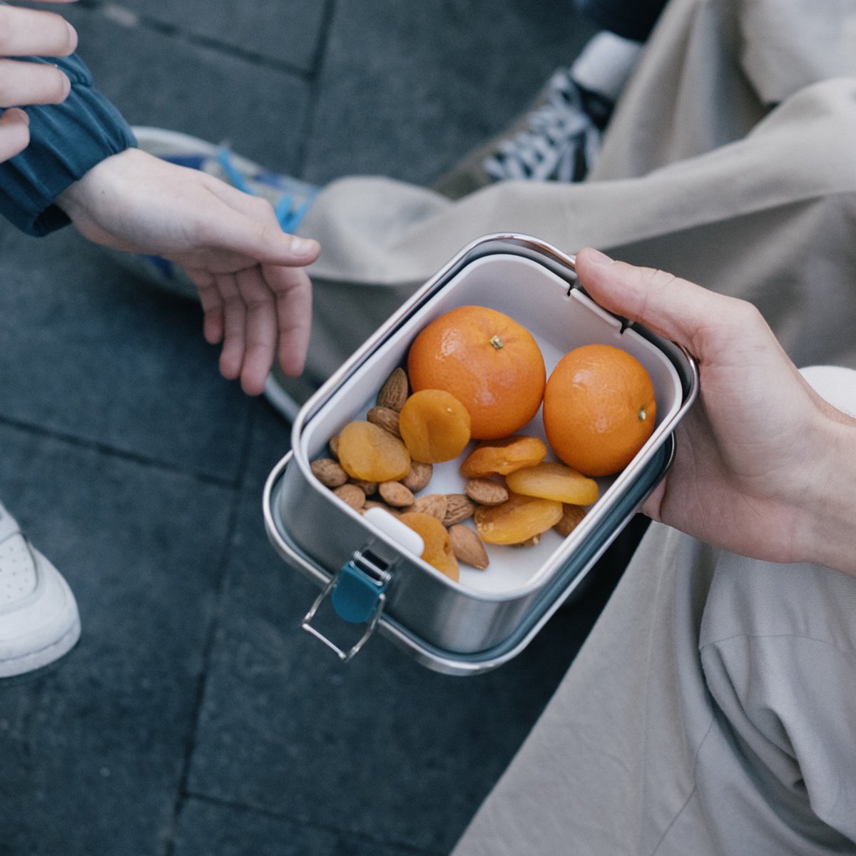 Lunchbox van roestvrij staal met hittebestendig inzetstuk - Blue Abyss