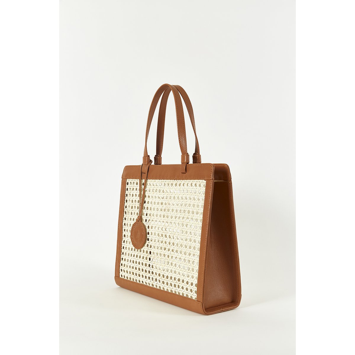 CAMEL CHAÎSE CARRÉ HANDBAG