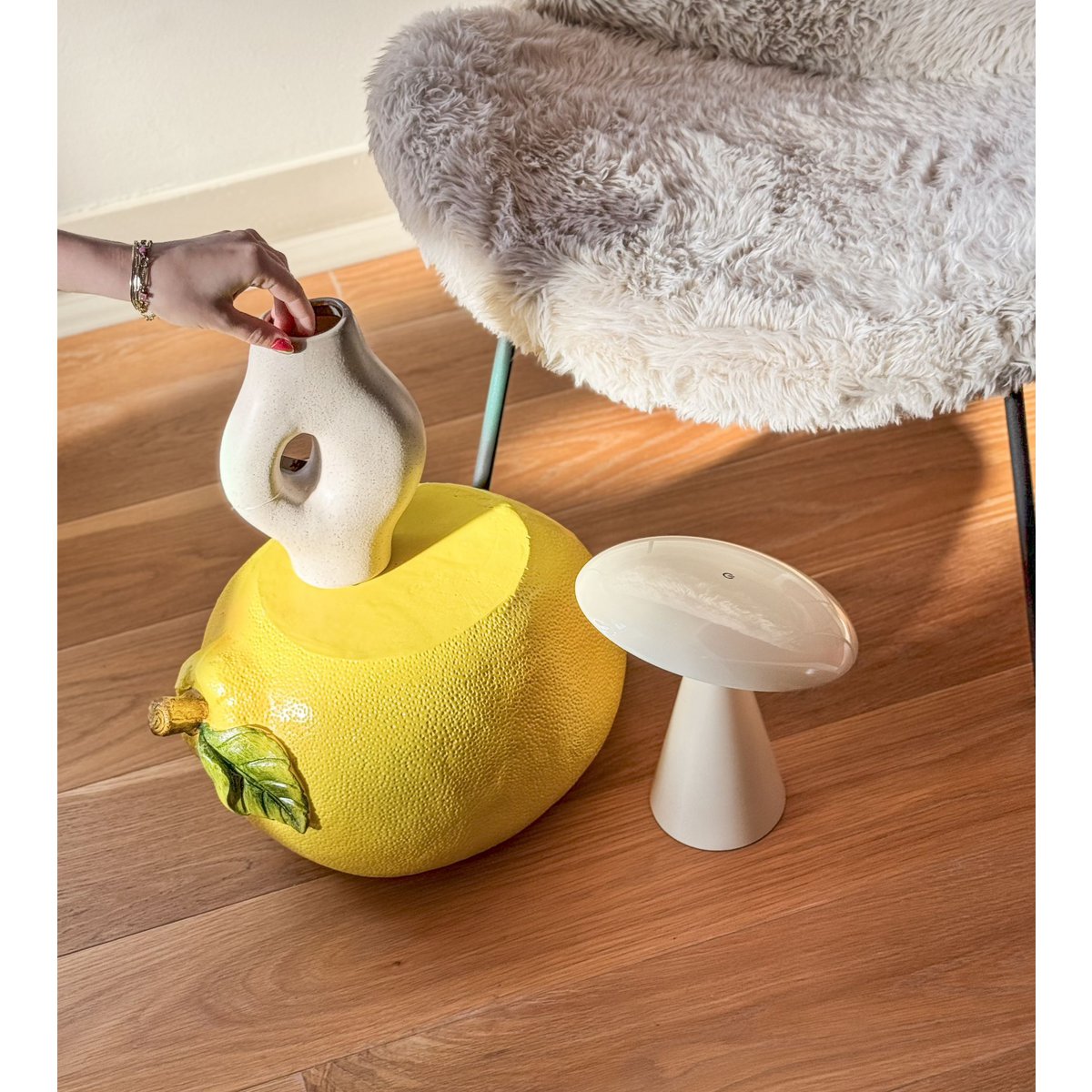 Lemon side table/stool