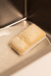Scouring pad (in a set)