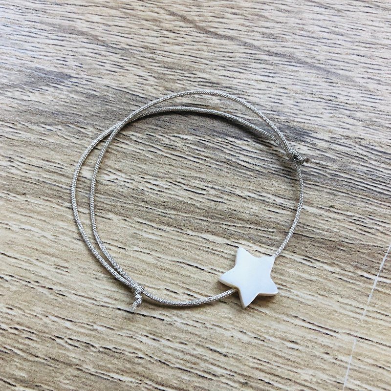 Camille parelmoer kinderarmband met verstelbaar zilveren koord