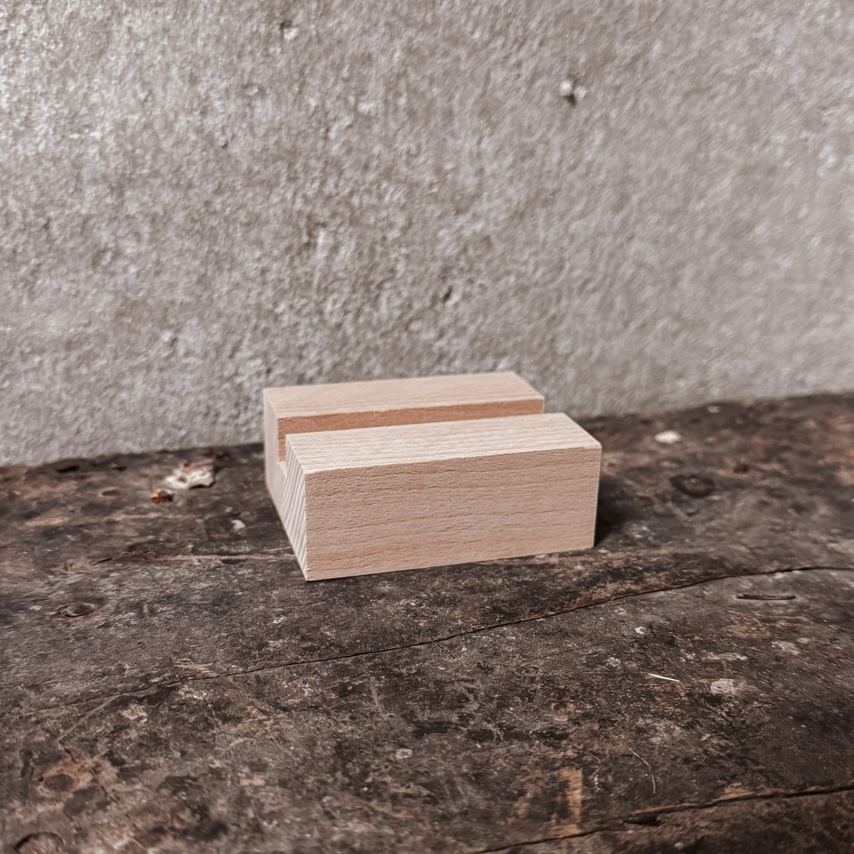 Tegelhouder hout robuust