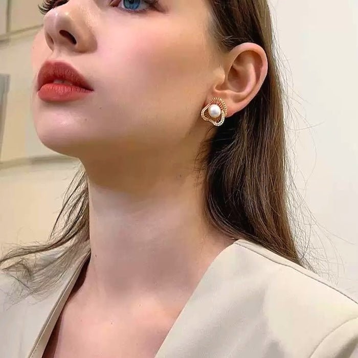 Lotus Design Sparkling Pearl Earrings & Rings