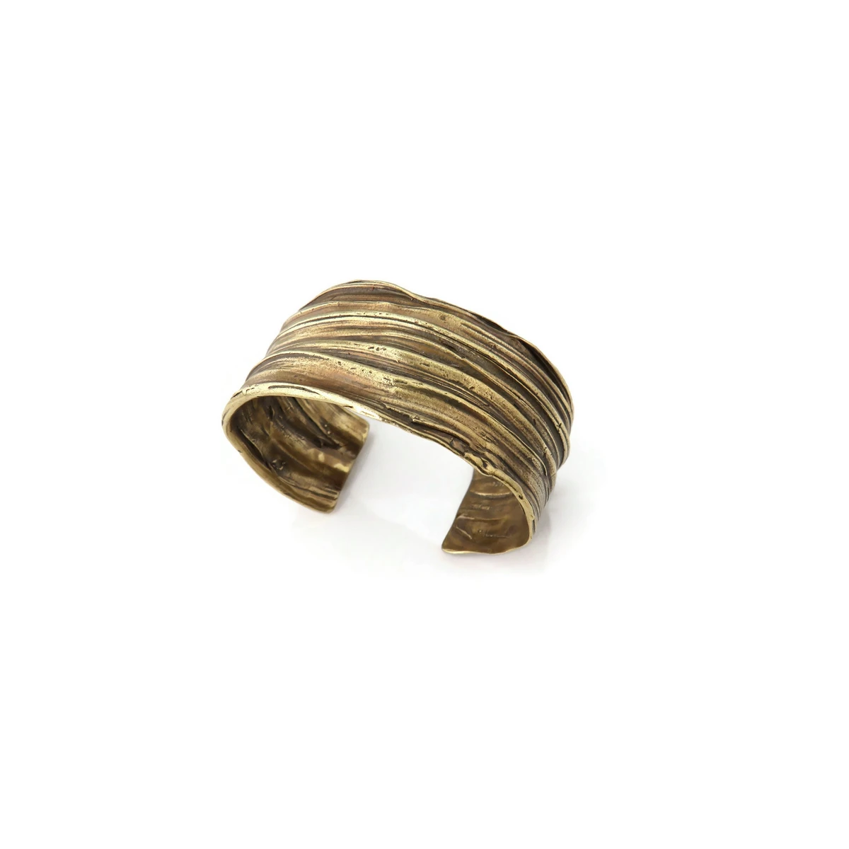 Brazalete ancho de bronce patinado – Escultural