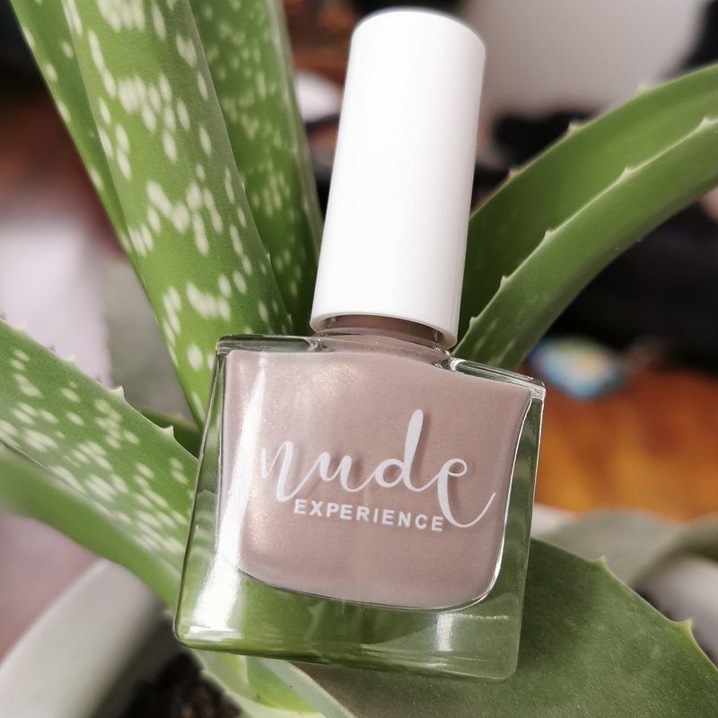 Nail polish - Moon
