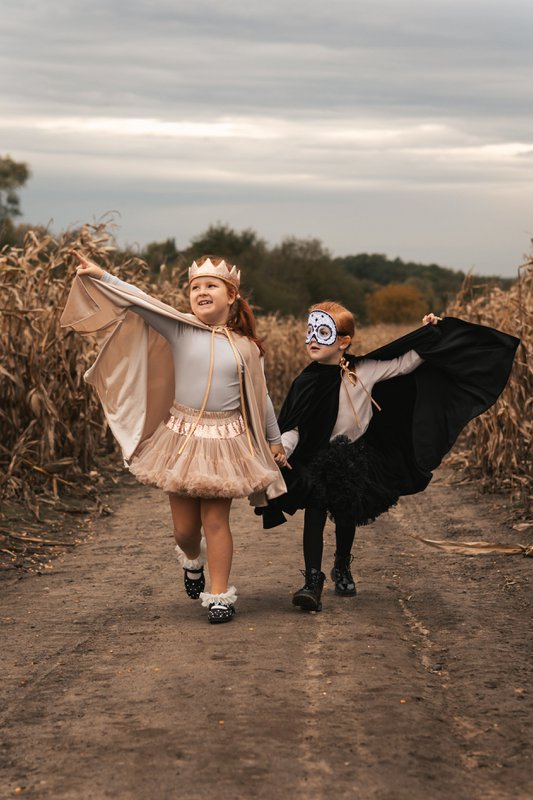 Little Cream Riding Hood -White Witch Magic Cape