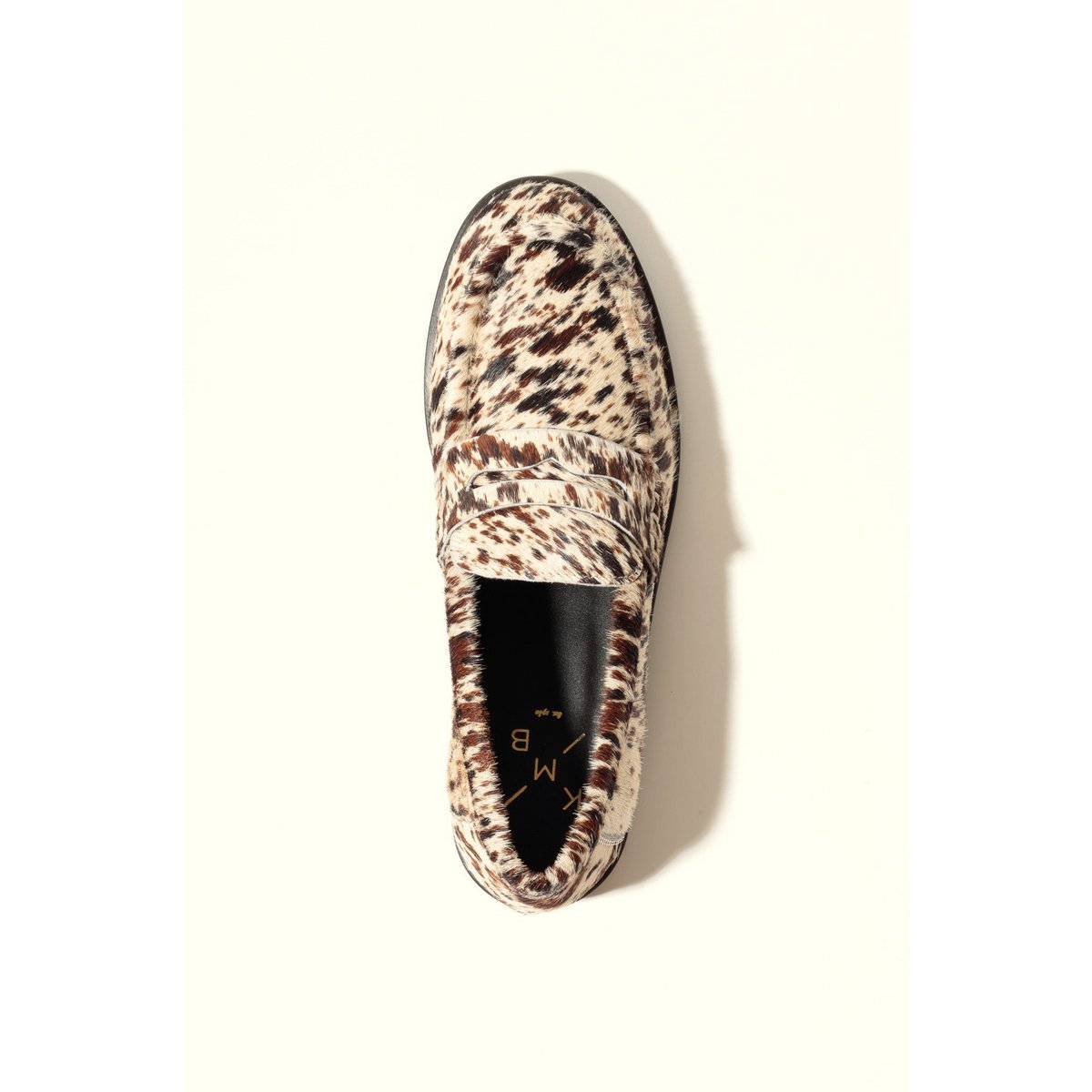 EMILIA COW PRINT – Slipper aus Rindsleder