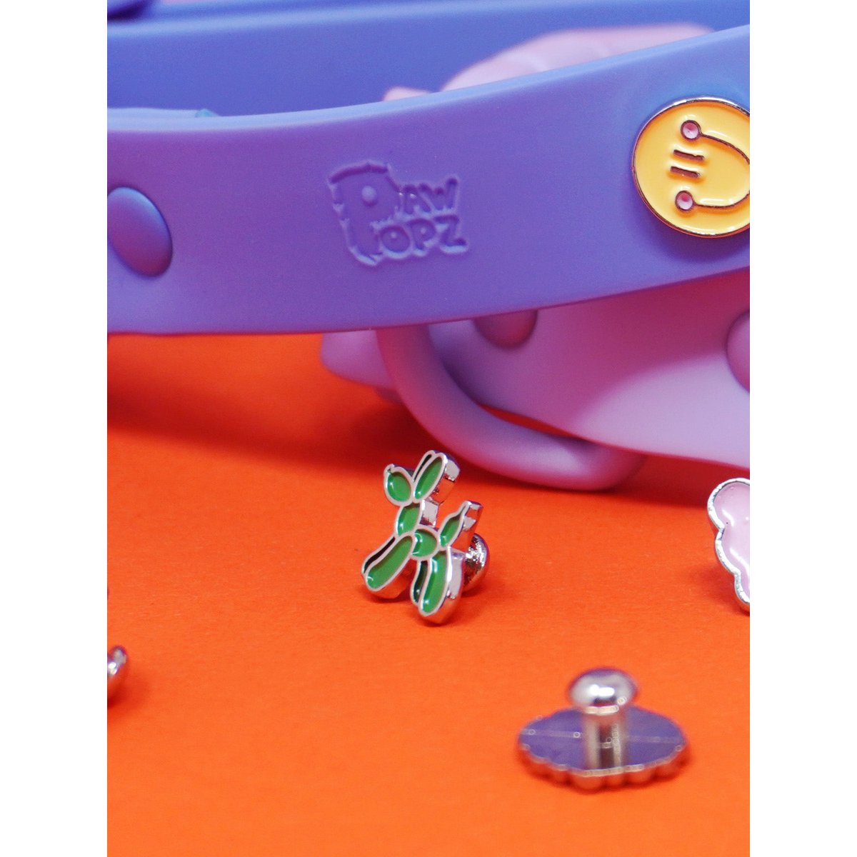 Ballon dog dog collar trailer