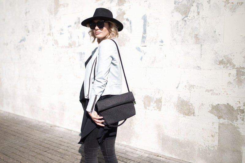 Umwandelnde Handtasche