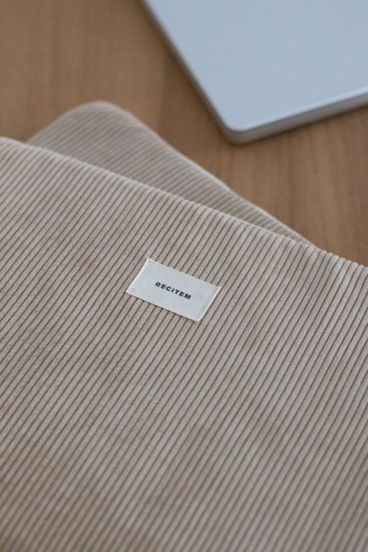 Mateo laptop sleeve