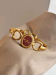 Herald – Damen-Quarzuhr im Vintage-Stil in Burgunderrot mit ovalem Gehäuse