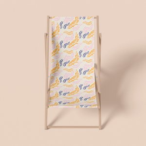 Marguerite flowered deckchair