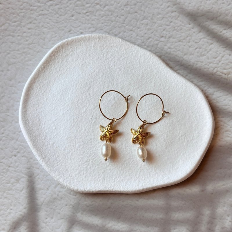 Marine Dream - Starfish and Pearl Hoop Earrings