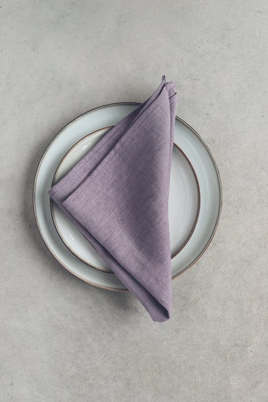 100% natuurlijke linnen servetten in stoffig paars, duurzame eetaccessoires