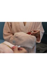Pamukia Set de Regalo GOTS - Albornoz y Neceser Unisex de 100% Algodón Orgánico | 400 G/M