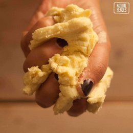 Burro di karitè (biologico e non raffinato)
