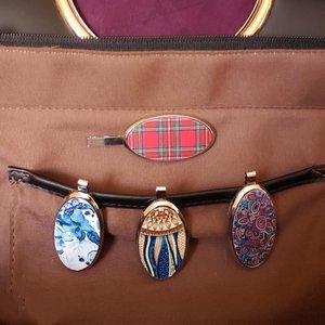 Bagnetique: Designer Magnetic Phone & Key Holder, Sieraden merk in Italië
