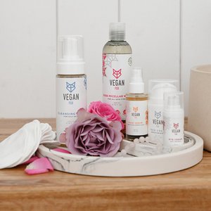VEGAN FOX, Gesundheit & Schönheit Marke in Lettland