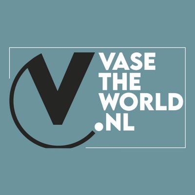 Vase The World